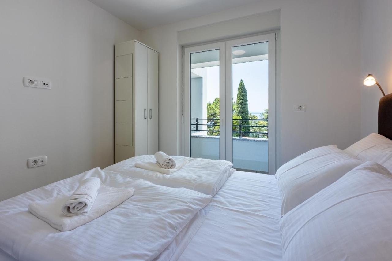 Luxury Apartments Lovorka 3 & 4***/**** Selce Exterior foto